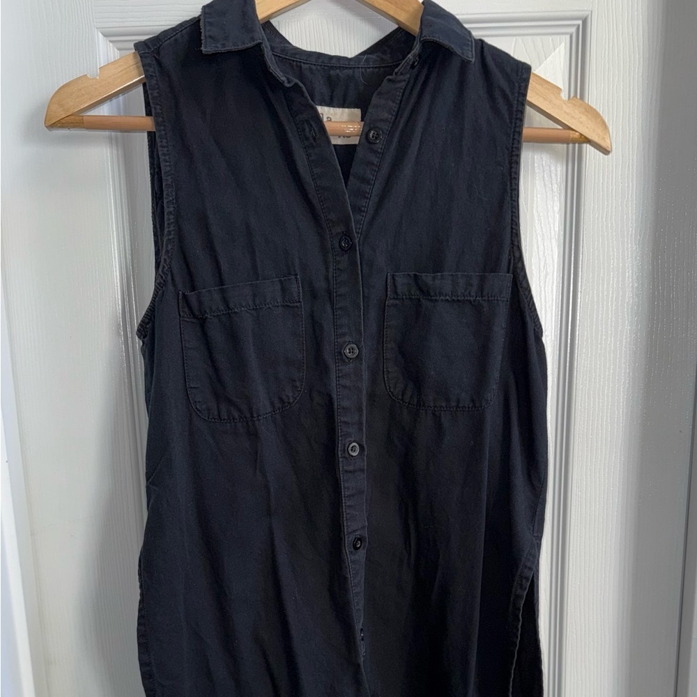 Pistola Black Sleeveless Button Up Tunic Top XS Vneck Collar Whimsigoth Casual